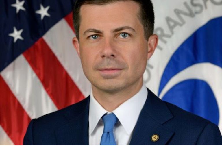 Buttigieg Keeps Airlines Honest During IT Outage