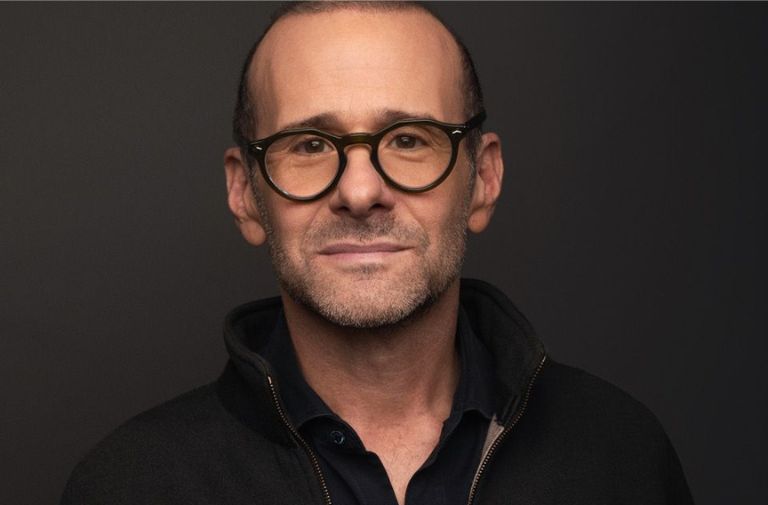 ‘Modern’ Family: An Interview with ‘Mid-Century Modern’s’ Max Mutchnick