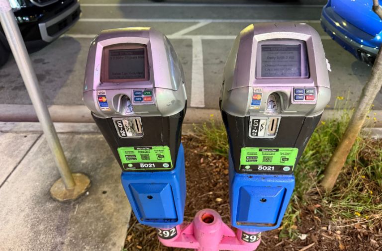 City to Implement Mandatory Parking Fee