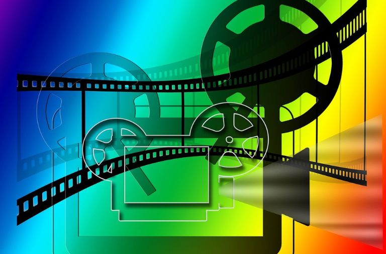 Movies With Pride - ‘The Adventures of Priscilla: Queen of the Desert’ | WATCH