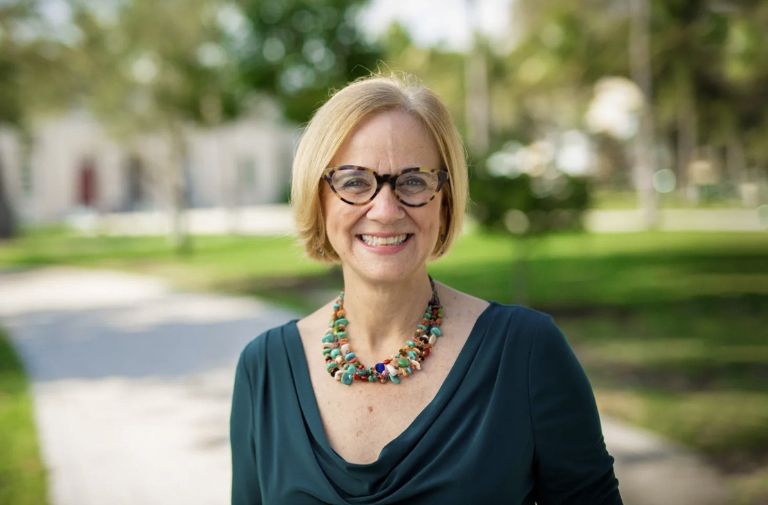 Higgins Wins Miami Mayor’s Race