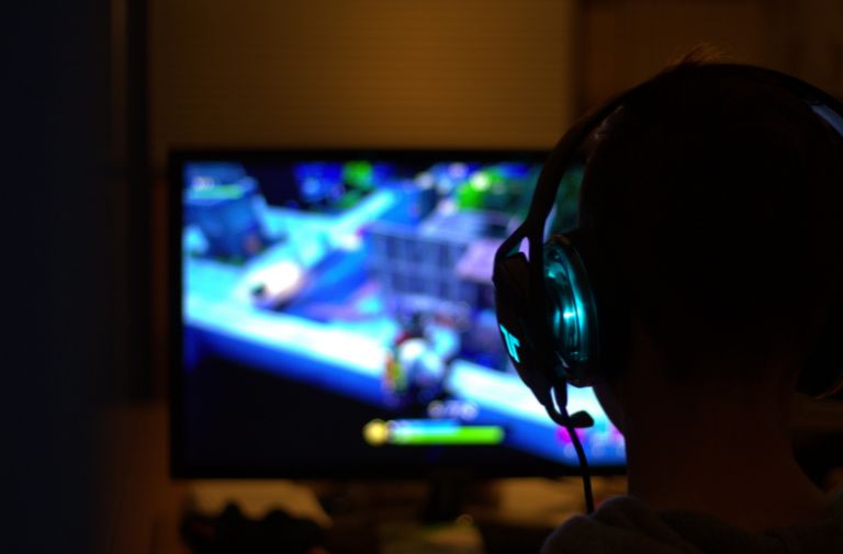 Where Representation Meets Relaxation in Online Gaming