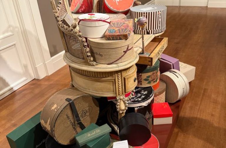 Service Me with a Smile and Support for a Friend