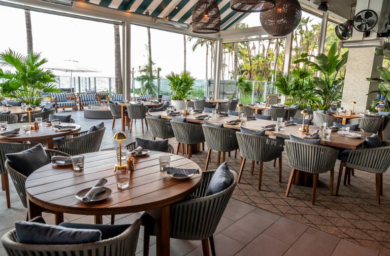 The Art of a Weekday Happy Hour Reset at Del Mar